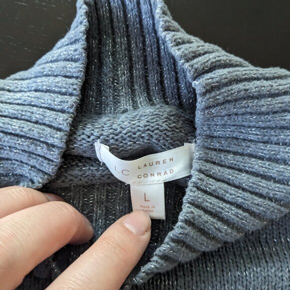 Lauren Conrad Turtle Neck Sweater Shiny Size Large - Picture 4 of 4